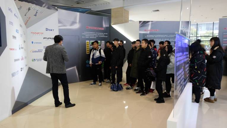 说明: http://www.bjxy.cn/__local/D/AA/F0/843C1C86E1A75B25CEF1B036201_7CC7BE62_1092B.jpg